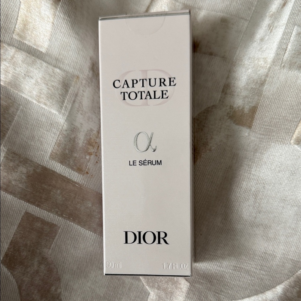 Dior Capture Totale Le Sérum - Elegant White - Picture 1 of 8